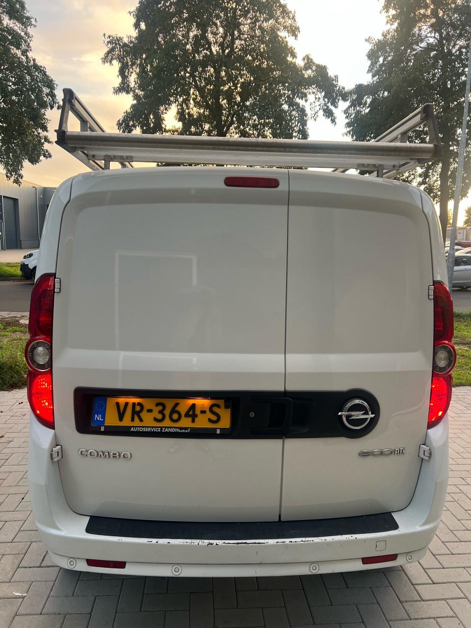 Opel Combo 1.3CDTI L2H1 158.897KM