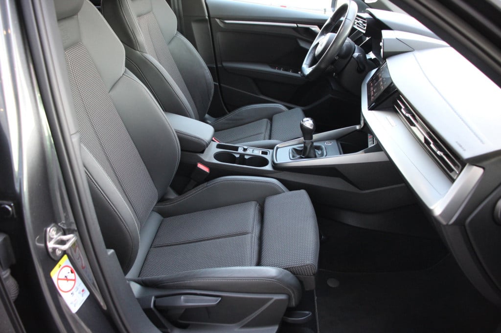 Audi A3 sportback 30 tfsi s edition | 26dkm