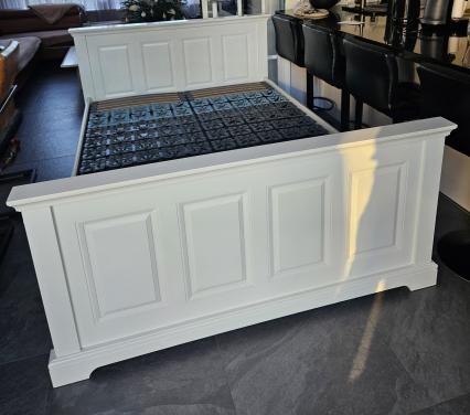 2 persoonsbed 140 x 200 incl. lattenbodems