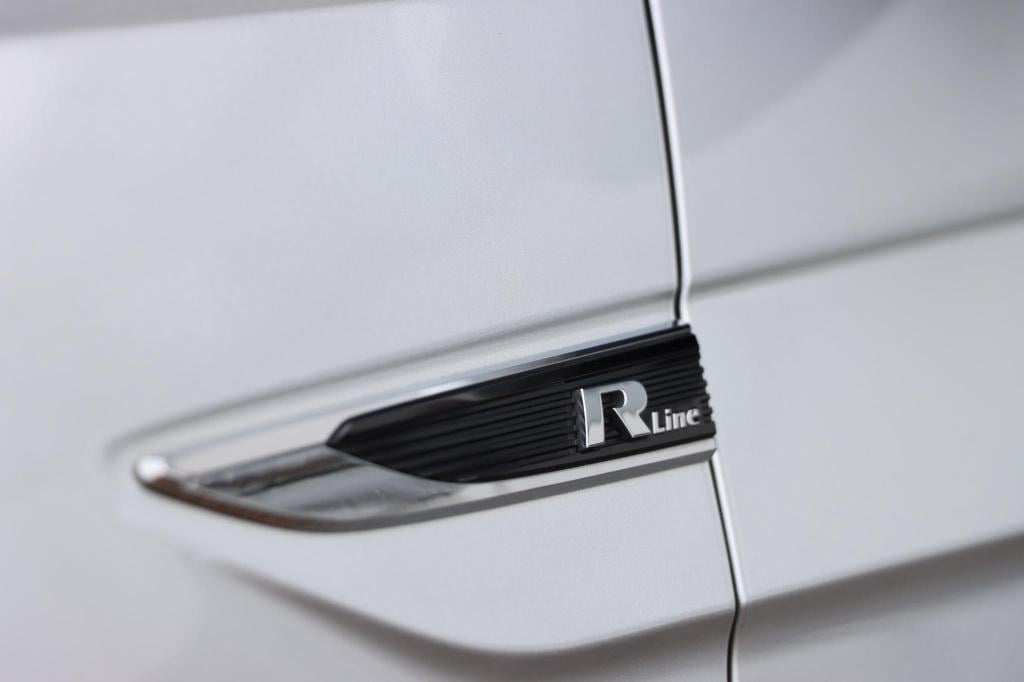 Volkswagen Polo 1.0 tsi highline business r 95pk