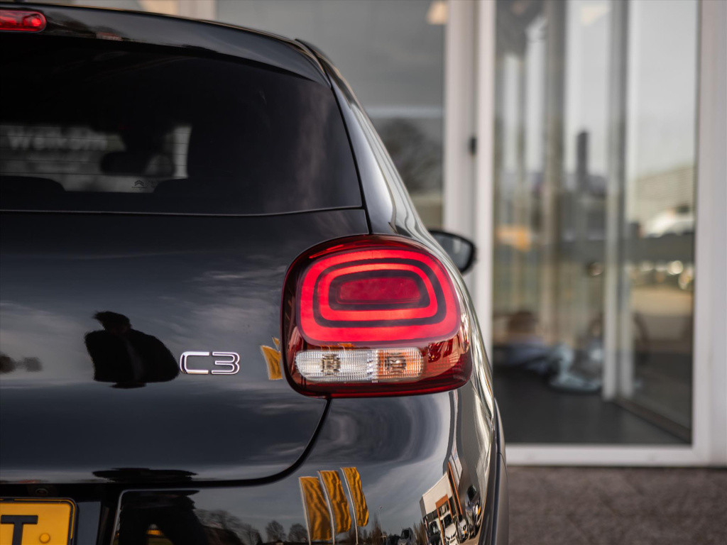 Citroen C3 1.2 puretech 110pk max | navigatie | camera | park. sensoren | c