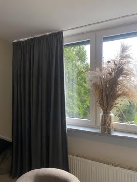 Mooie Donkergrijze verduisterende overgordijnen