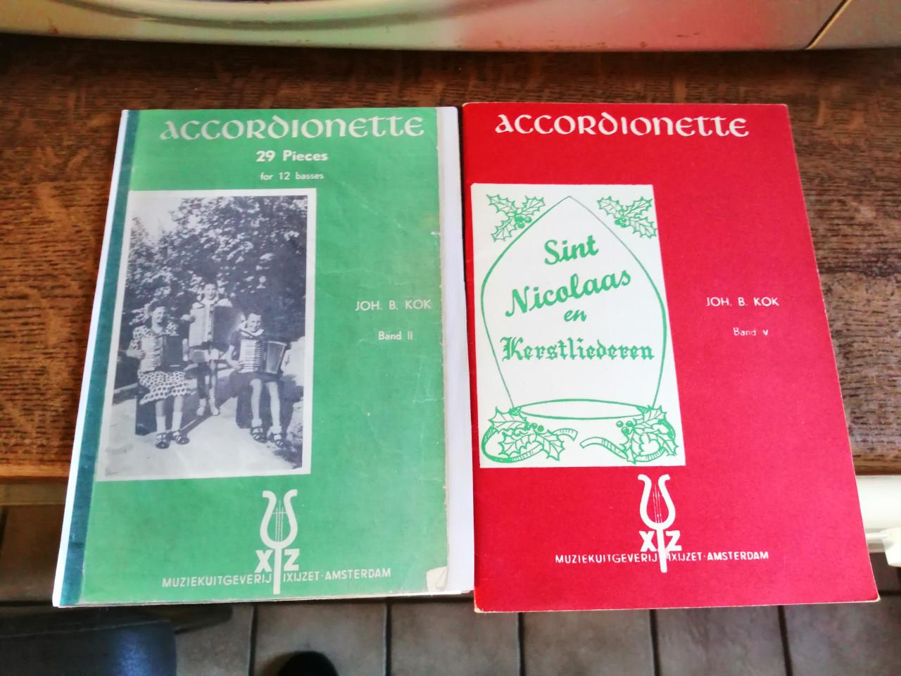 Oude accordeonboekjes