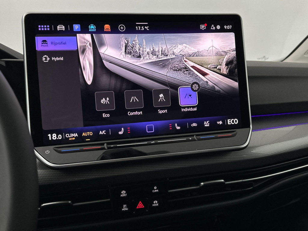 Volkswagen Golf 1.5 ehybrid style edition