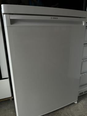 Bosch Koelkast 85x60 cm. 155 liter energieklasse A++ als nieuw