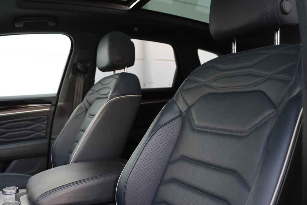 Volkswagen Touareg 3.0 tsi ehybrid 4motion atmosphere 380pk tiptronic