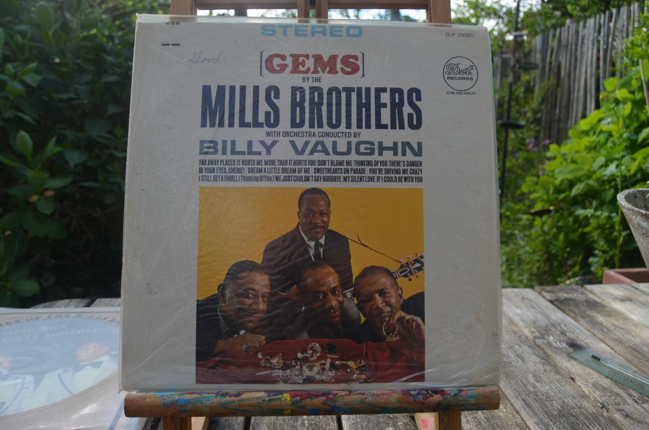 Heel veel LP's Mills Brothers (2)