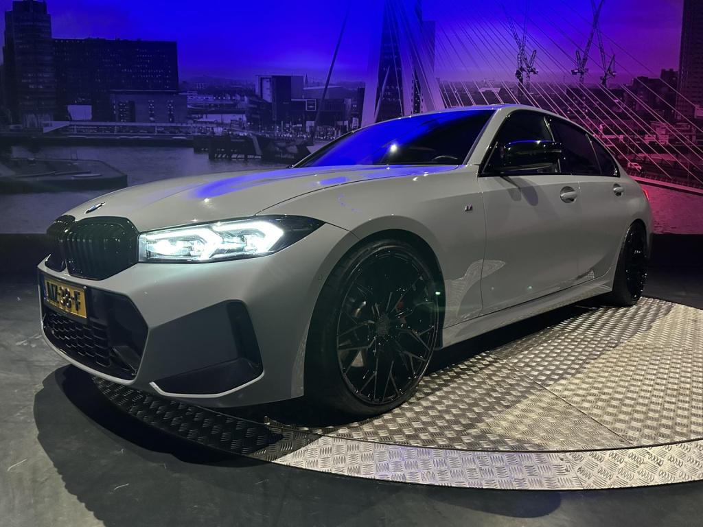 BMW 3-serie 330i m-sport *competitionstoelen*schuifdak*m-sport pro*