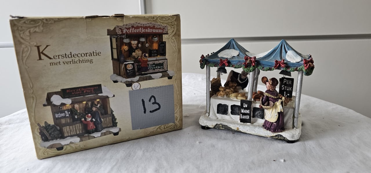 Compleet Kerstdorp met accessoires (advertentie 1 van 3)