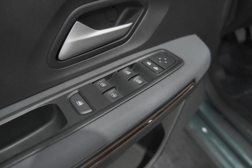 Dacia Jogger tce 110 extreme | 7 zitplaatsen | camera | dodehoekdetectie | 