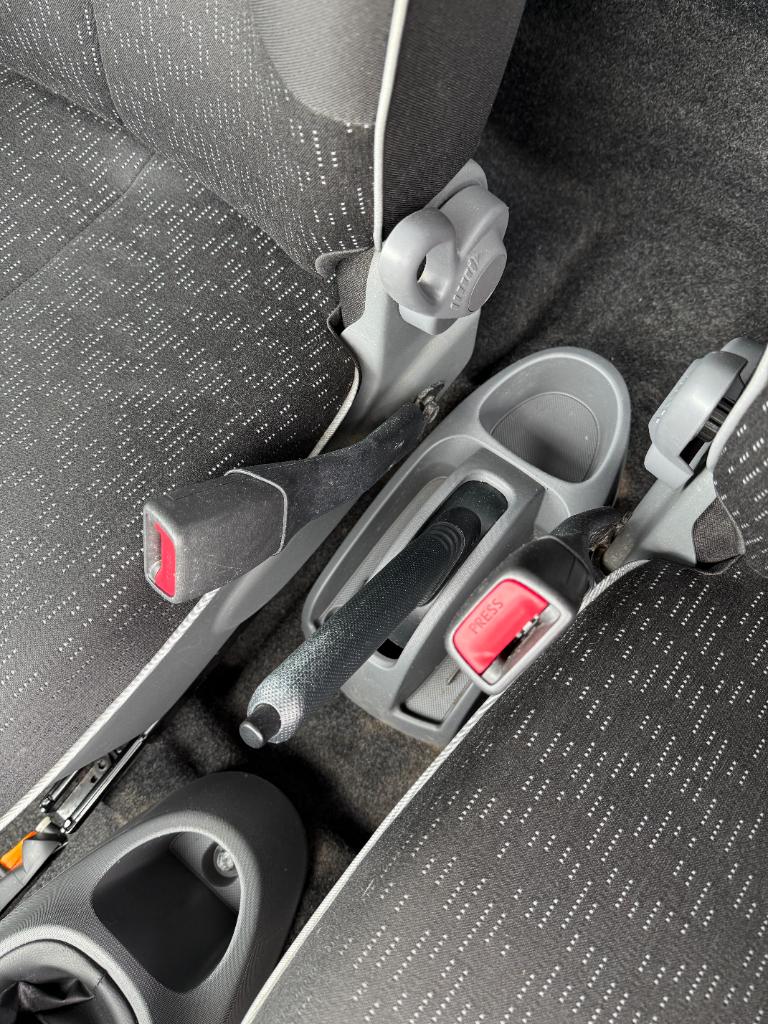 Peugeot 107 1.0-12v xs - 5drs - airco