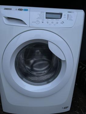 Zanussi Wasmachine 8 kg 1400 toren energieklasse A+++ weinig gebruikt