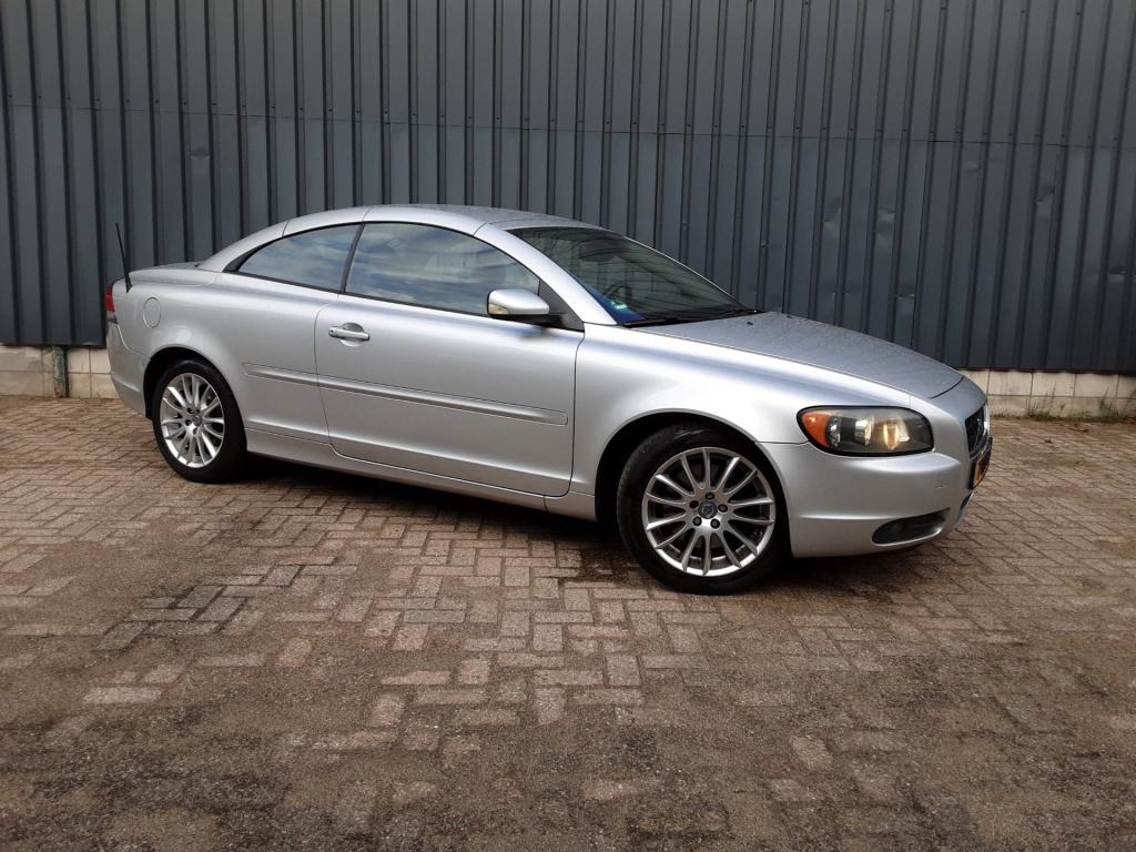 Volvo C70 convertible 2.4i summum