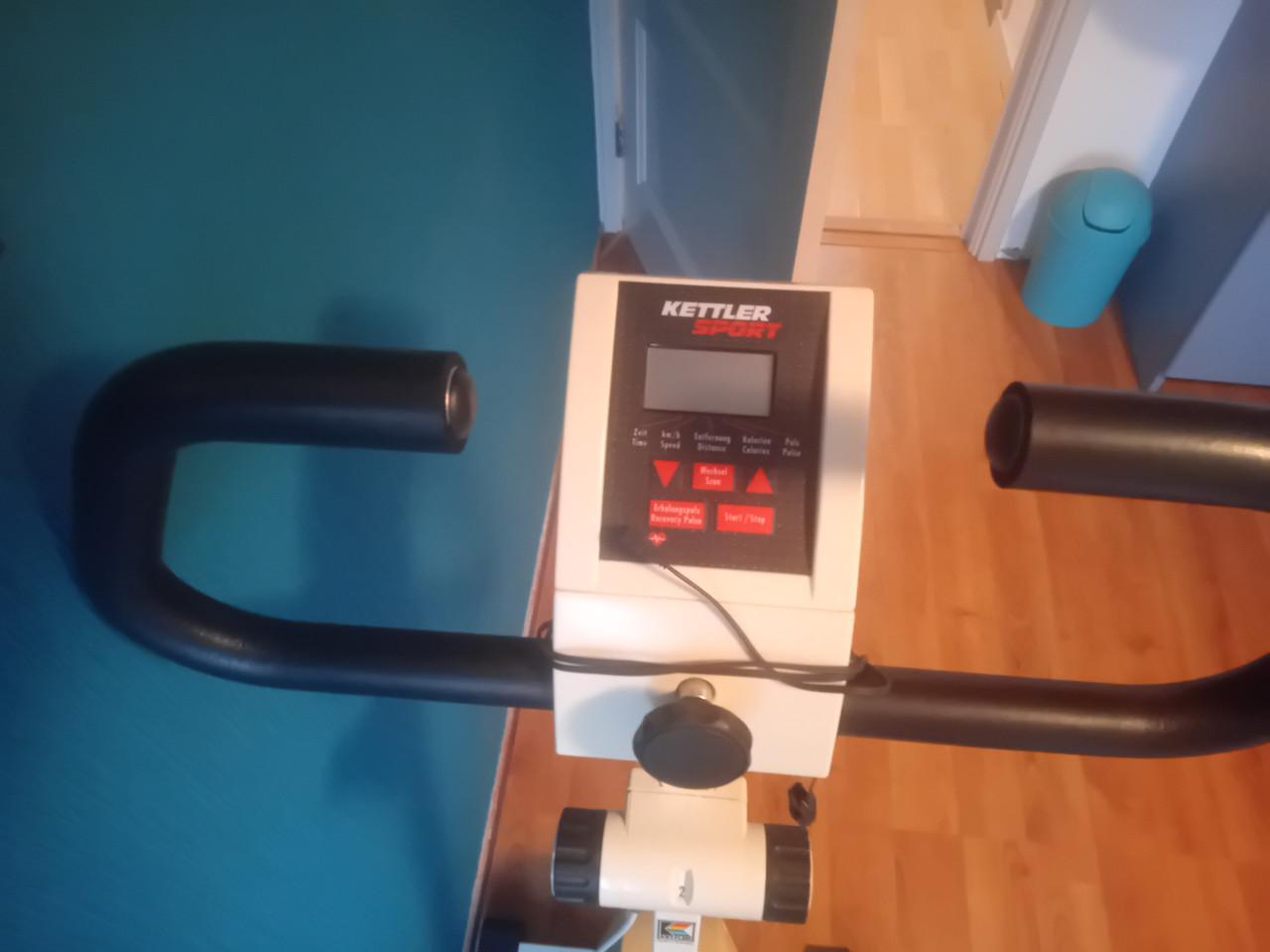 KettlerHometrainer en roeimachine