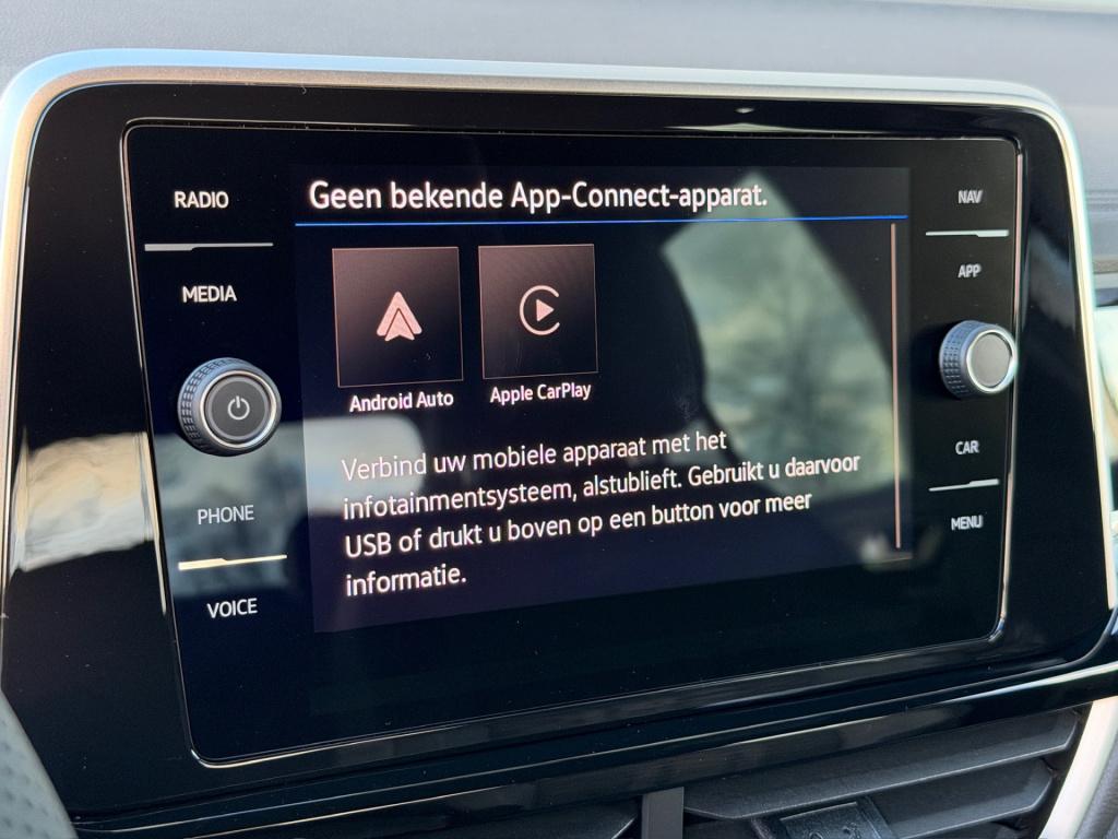 Volkswagen T-roc 1.5 tsi 150pk dsg r-line | camera | keyless | elek. achter