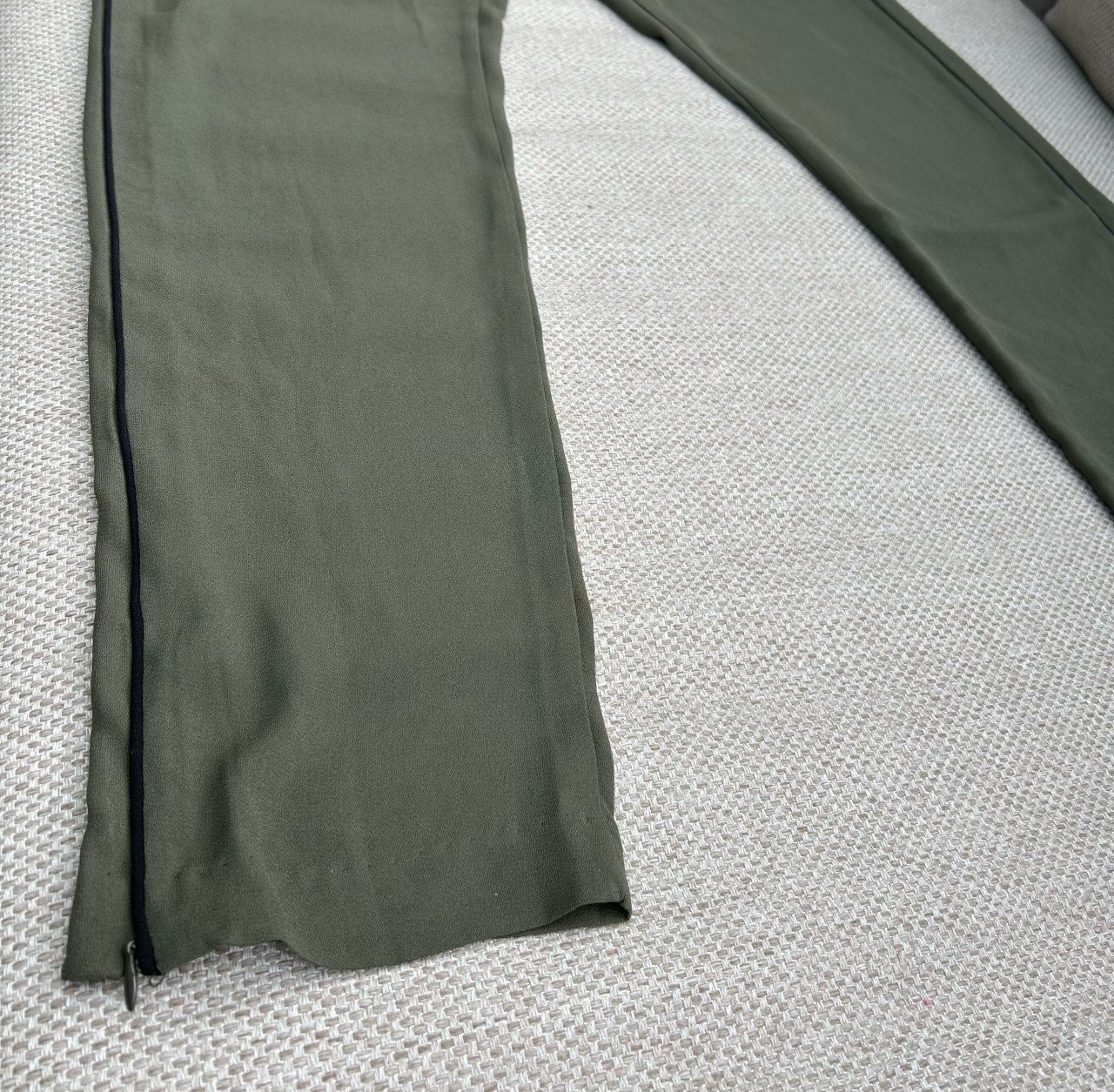 Olijfgroene sportieve broek