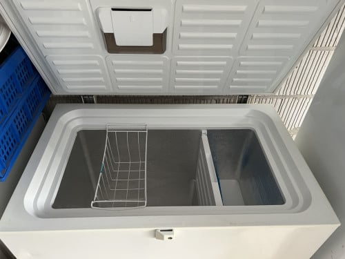 Zo goed als nieuwe vrieskist 100x60x85 bdh. Vriezer inhoud 180 liter