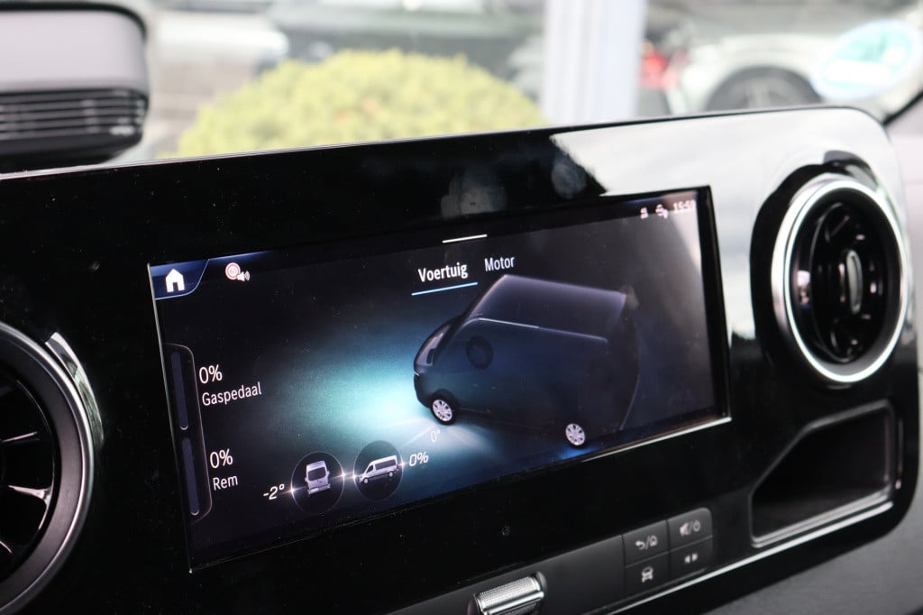 Mercedes-Benz Sprinter 319 1.9 cdi l2 l distronic l 3,5 t trekhaak l led l 