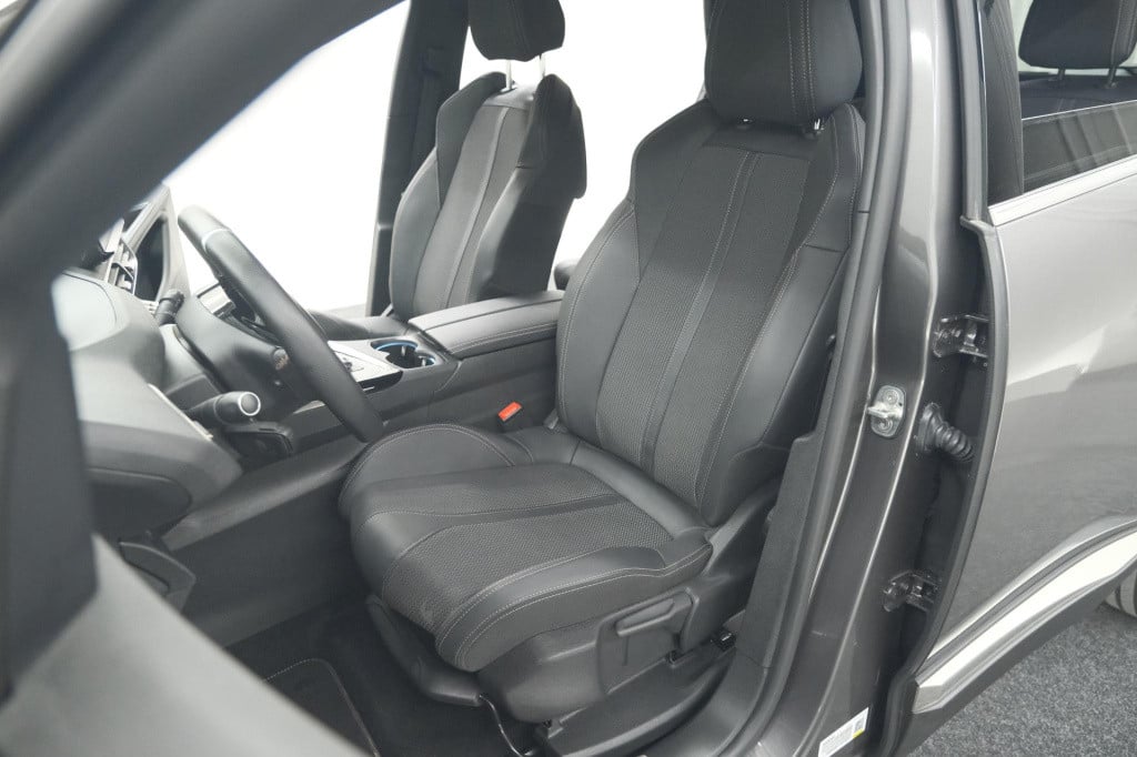 Peugeot 5008 puretech 130 gt | camera | adaptieve cruise control | dodehoek