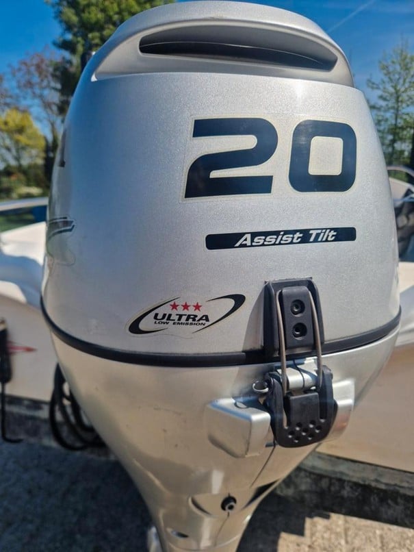 Honda 20 pk langstaart met tilt assist! Knuppel en kabels