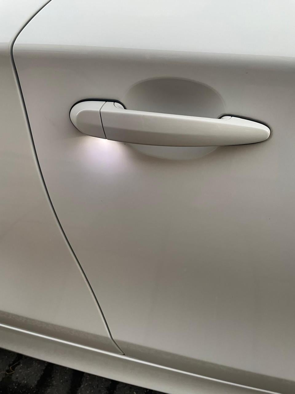 BMW 118i Executive 143 PK nieuwe all season banden – APK tot 01-2027