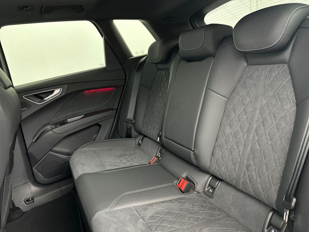 Audi Q4 E-tron s edition quattro performance 82 kwh