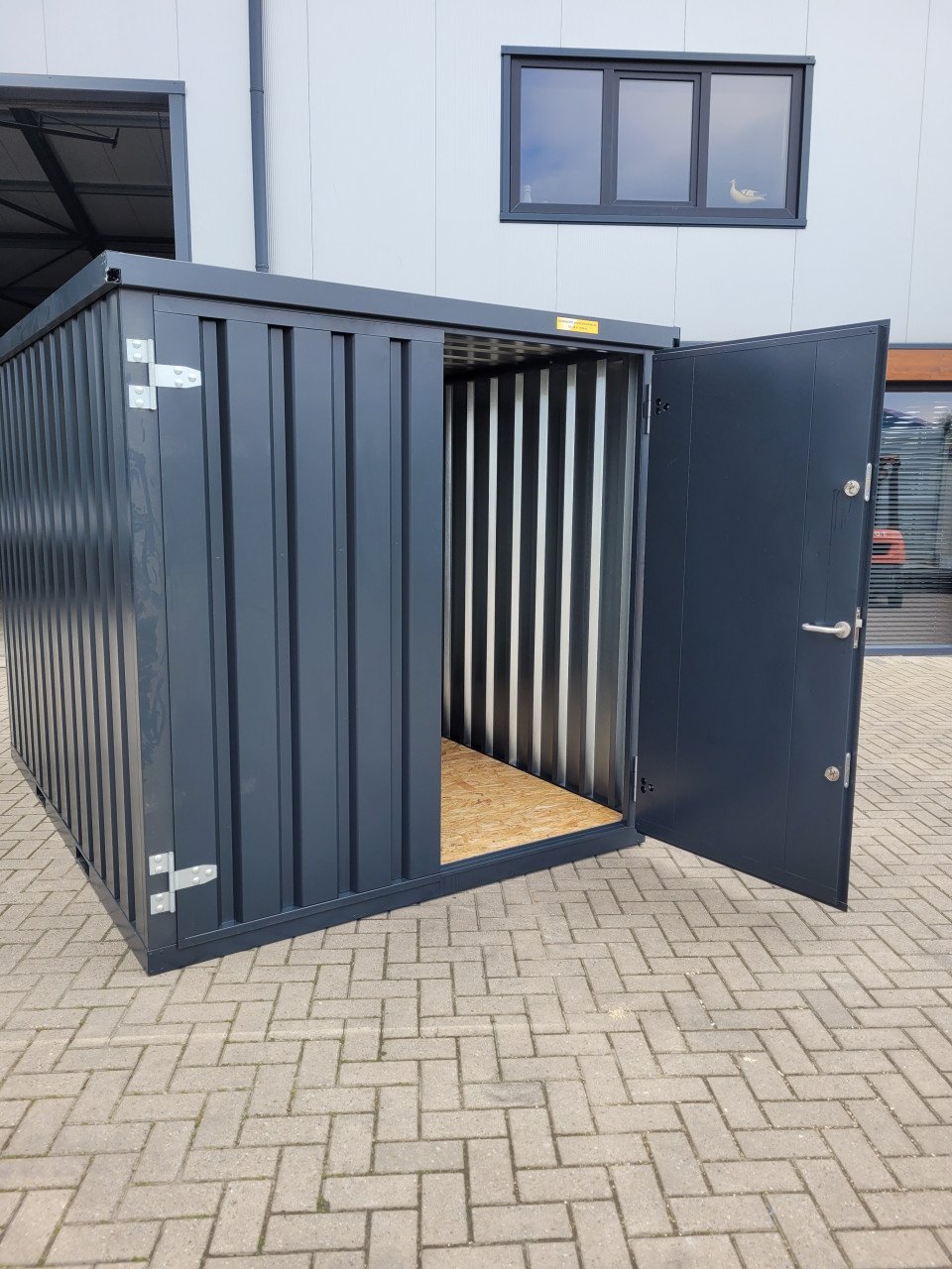 Opslagcontainer te koop / te huur