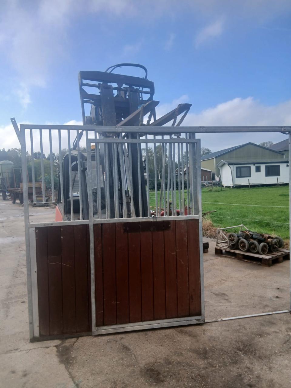 Voorfront paardenbox