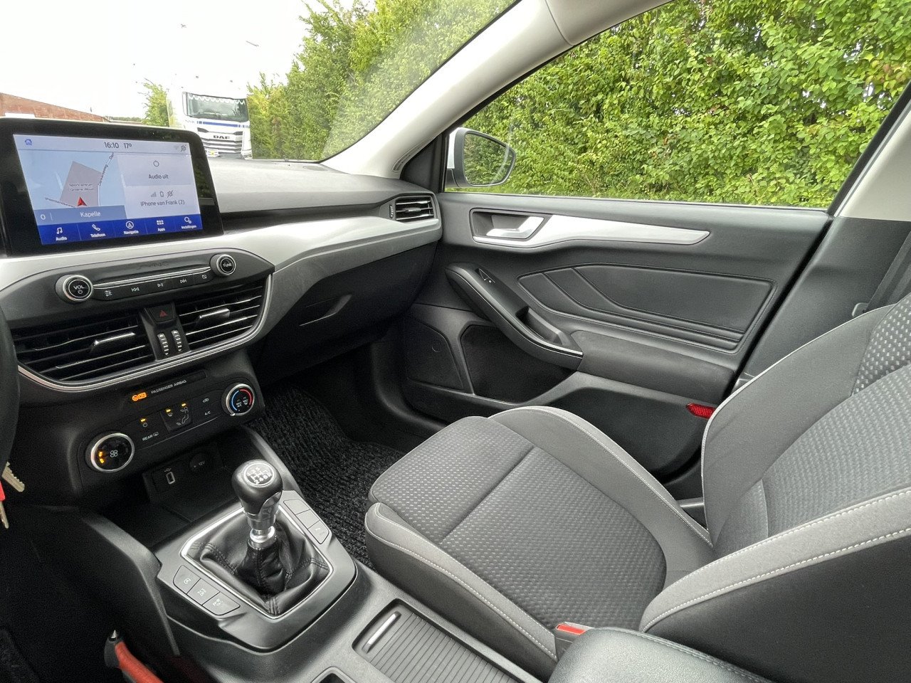 Ford Focus Wagon Trend Business 1.0 EcoBoost 2019 met trekhaak en CarPlay