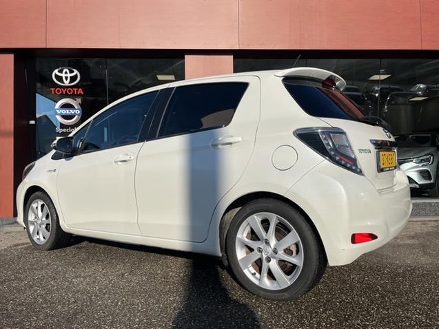 Toyota Yaris 1.5 full hybrid dynamic | pano | 16'' lmv | camera | zeer netj