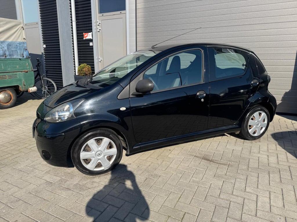 Toyota Aygo 1.0-12v now/nap/apk/airco/