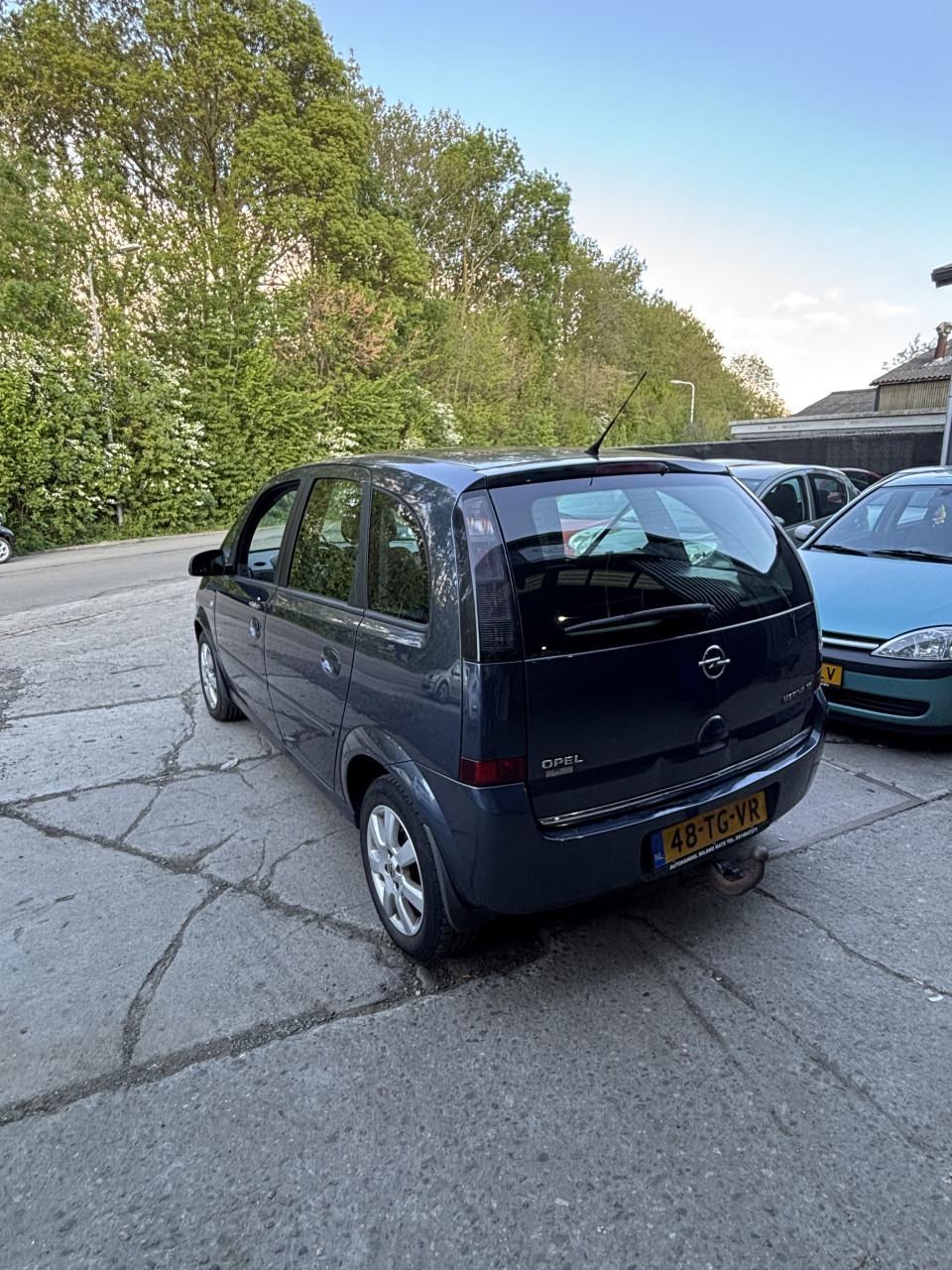 Opel meriva jaar apk!