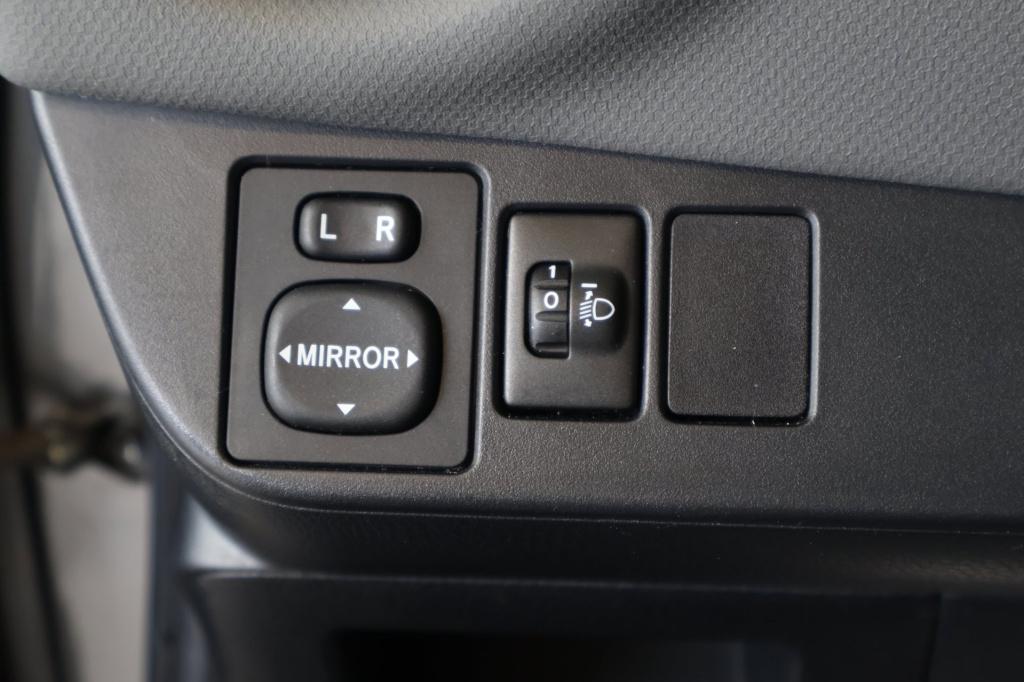 Toyota Yaris 1.5 hybrid lease nl auto, cruise controle, navigatie,