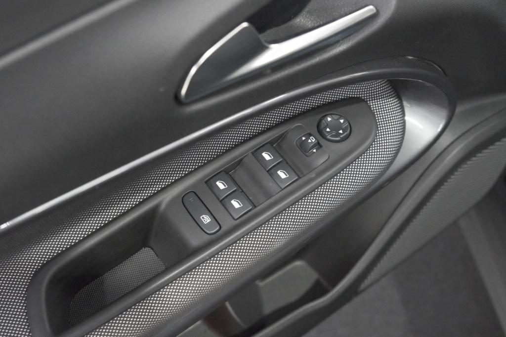 Fiat 600 1.2 hybrid 110 urban | camera | dodehoekdetectie | keyless | apple