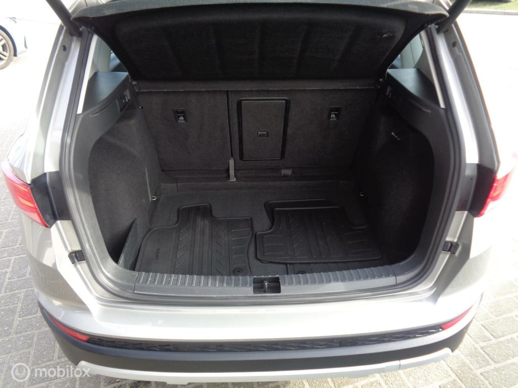 Seat Ateca 1.0 ecotsi style/airco/ecc/lm velgen/1st eig/trekhaak