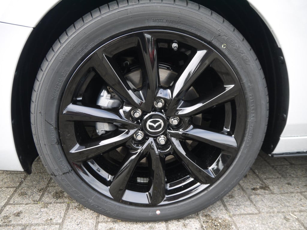 Mazda 3 2.5 e-skyactiv-g m hybrid 140 homura