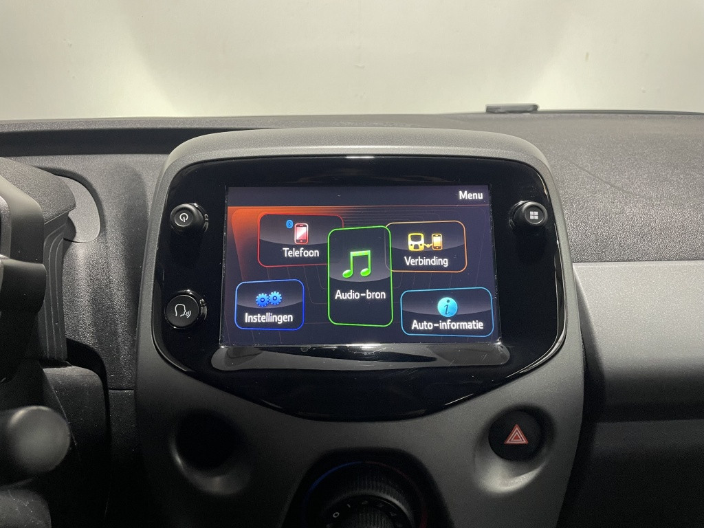 Toyota Aygo 1.0 vvt-i x-play