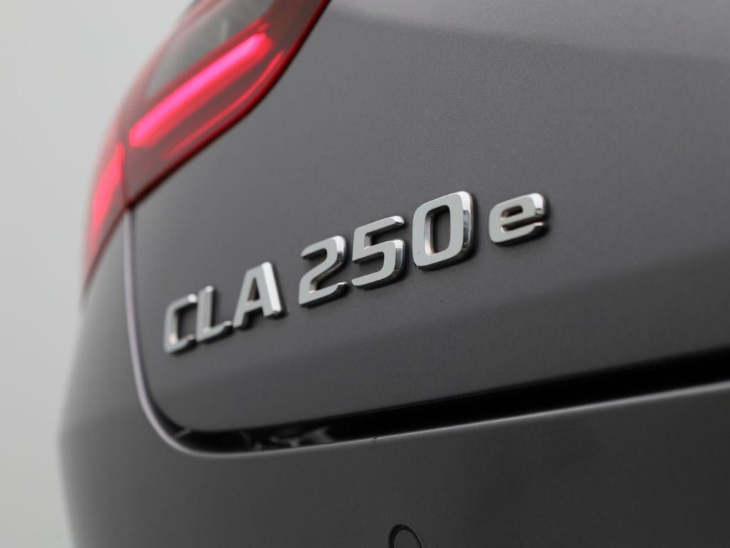 Mercedes-Benz Cla shooting brake 250 e luxury line | stuurverwarming | appl