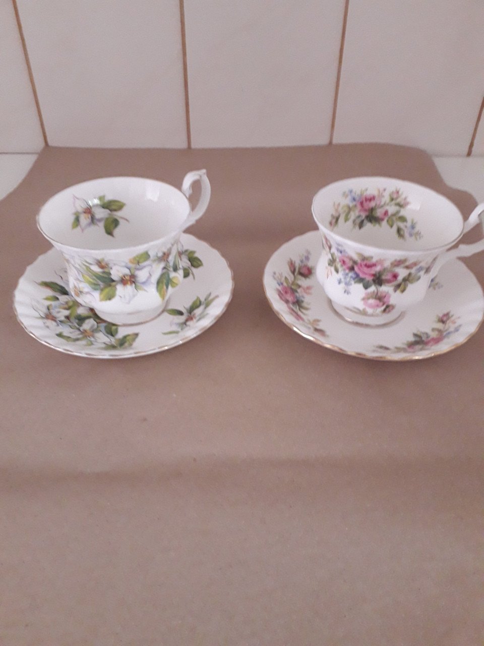 3 Royal Albert kopjes