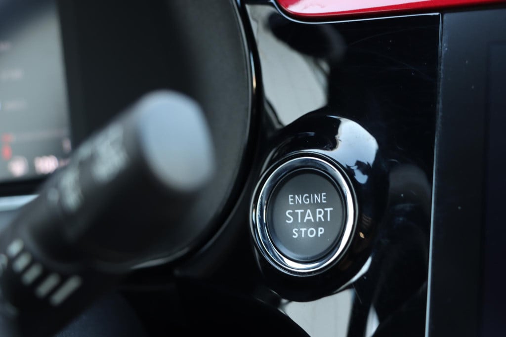 Opel Corsa 1.2 gs line l 1e eigenaar