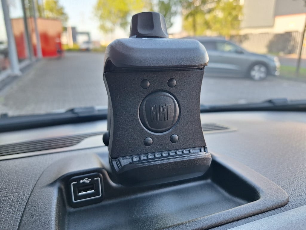 Fiat Panda 1.0 hybrid city cross