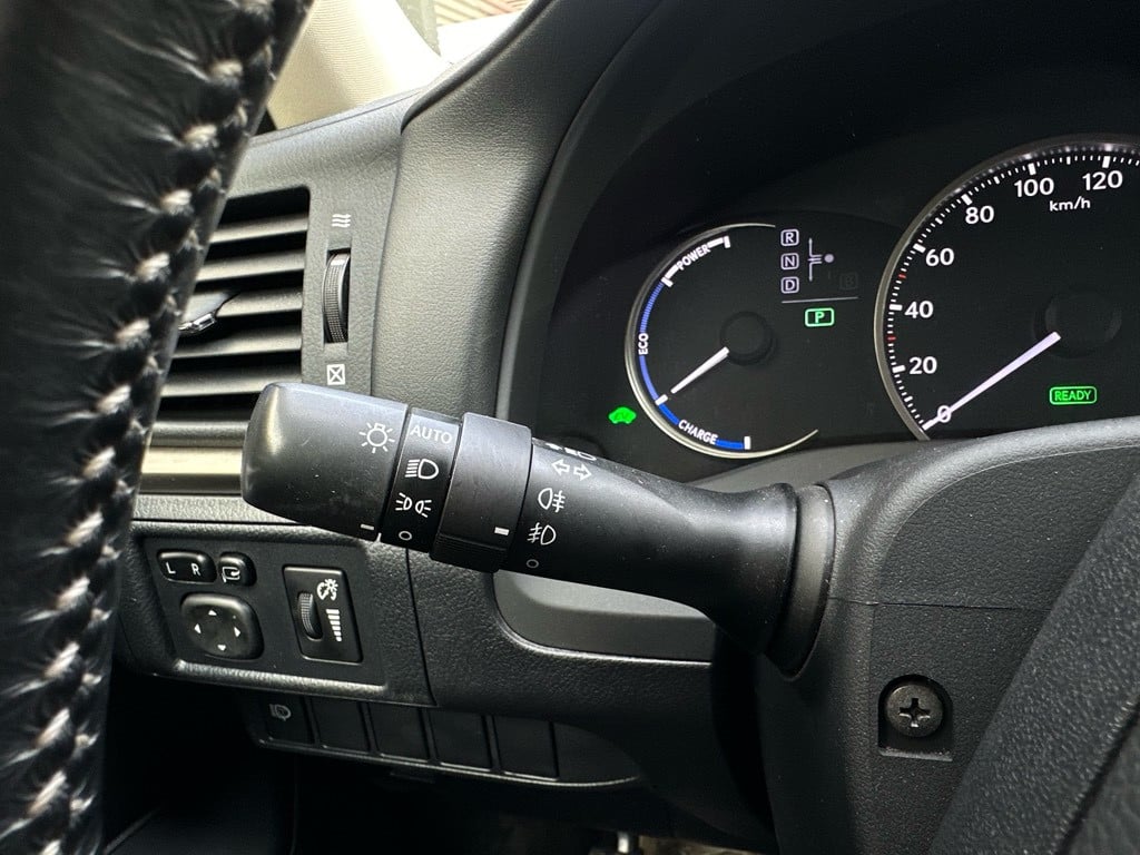 Lexus Ct 200h 25th edition