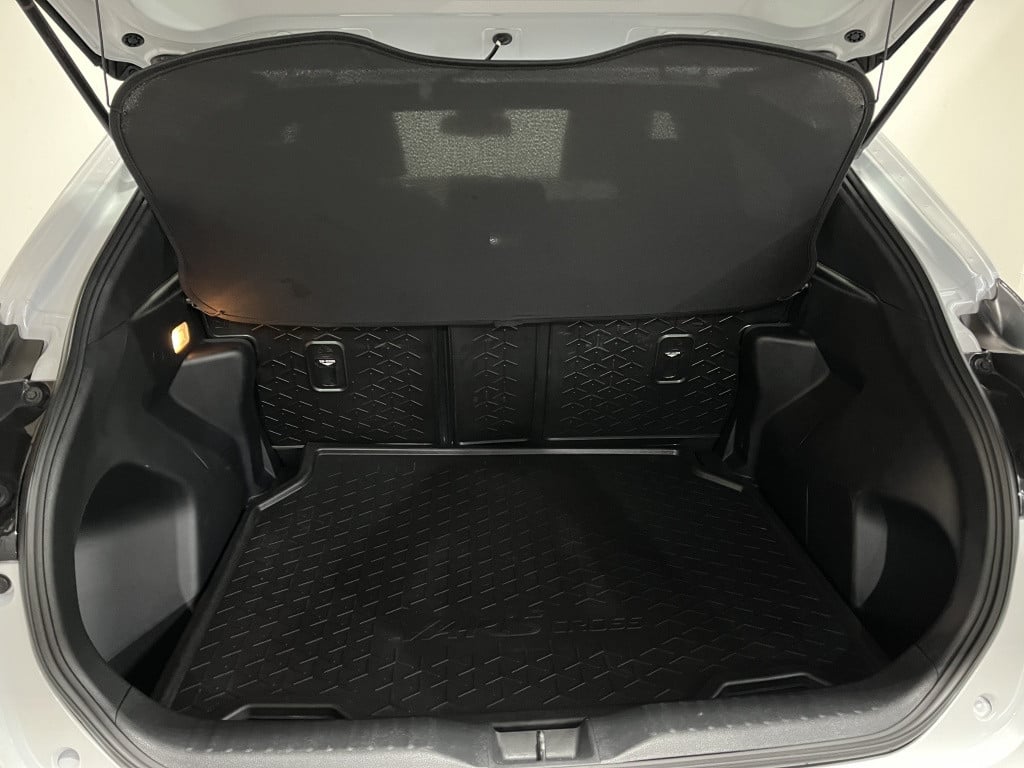 Toyota Yaris Cross dynamic | navi | pdc | bsm |