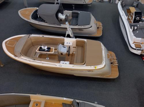 Te koop sloep Z.G.A.N., Primeur 615 Tender