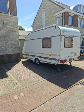Caravan Delta summerline 403D
