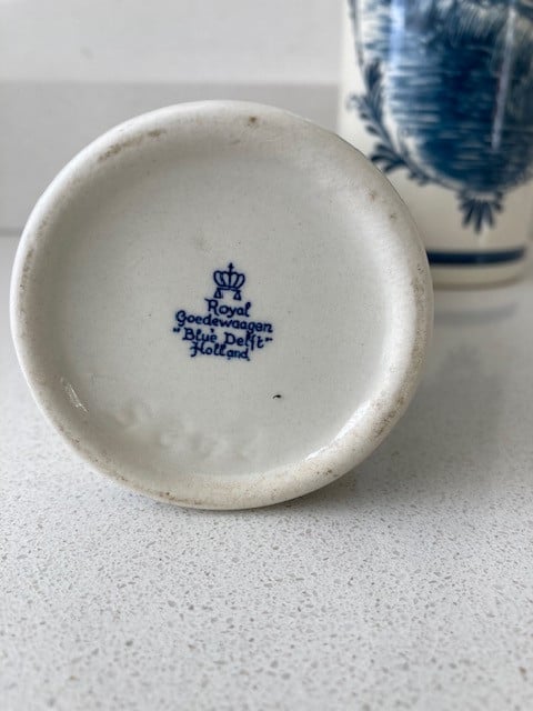 Delfts blauwe jenever kruikjes