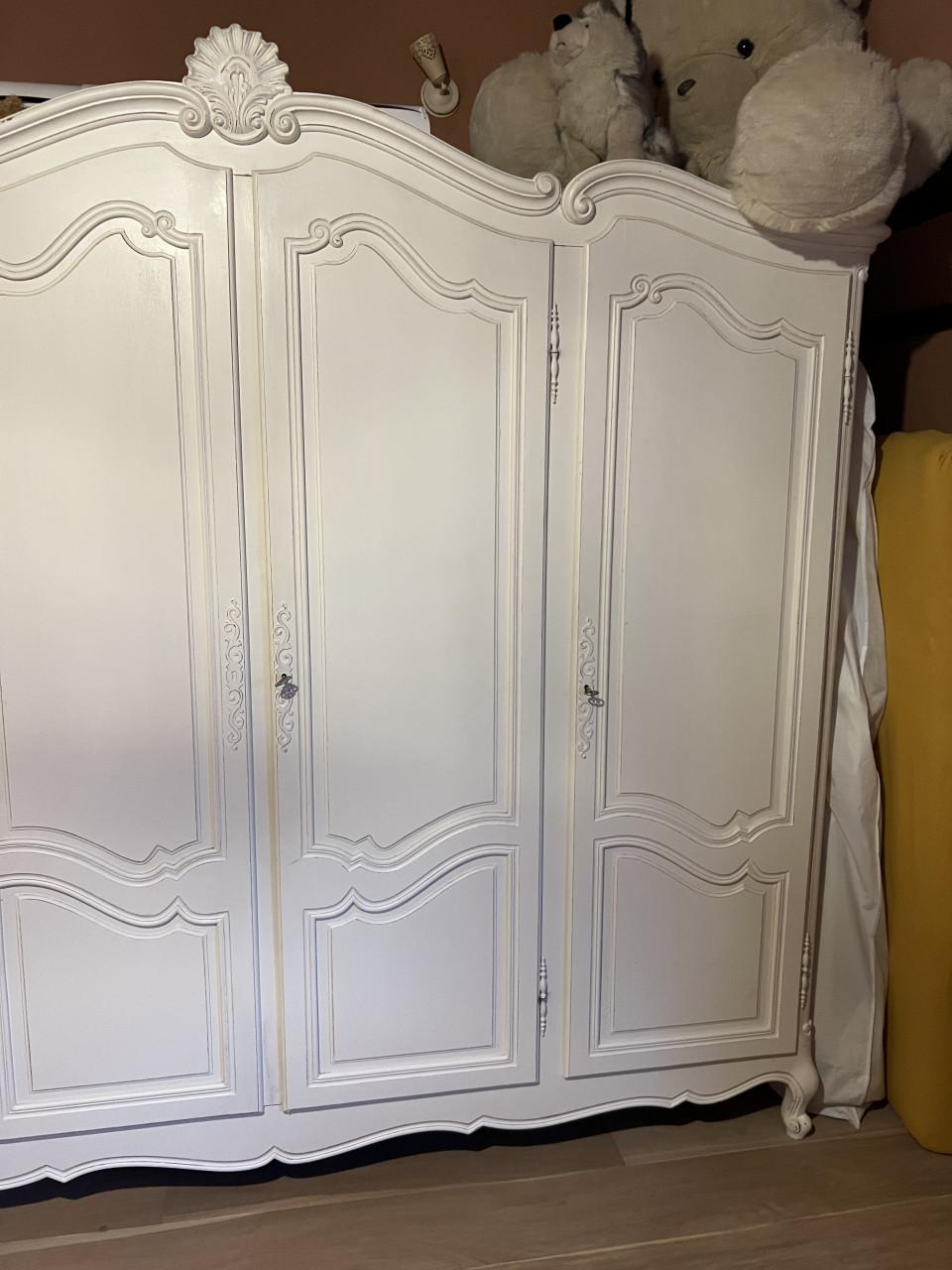 Queen ann vintage kledingkast