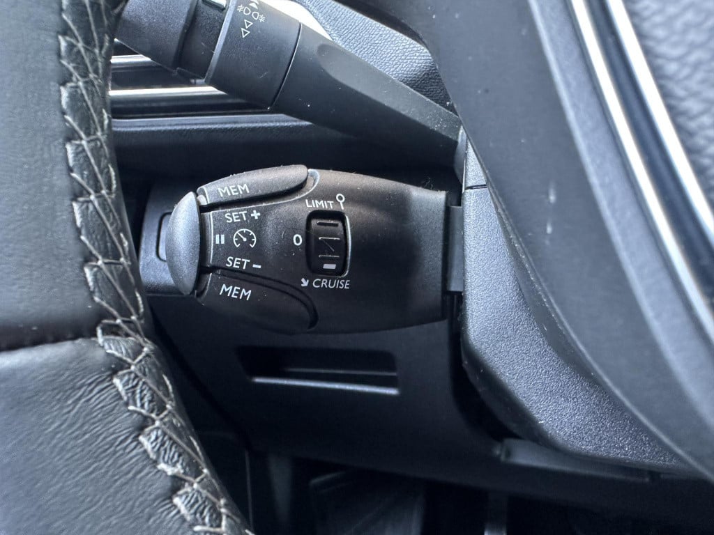 Peugeot 3008 1.2 puretech crossway