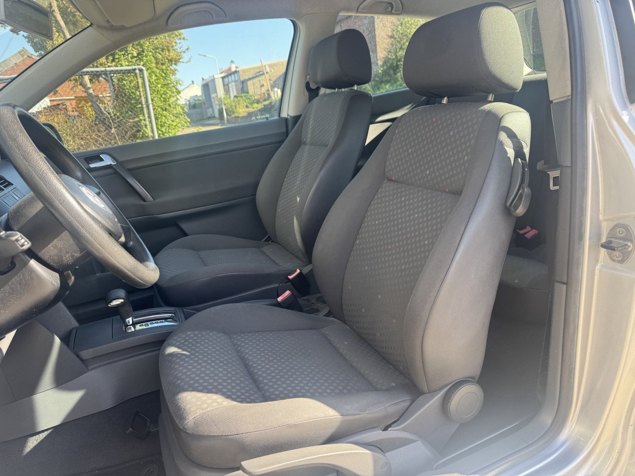 Volkswagen Polo 1.4 55KW 5DRS 2002 Grijs AUTOMAAT Nap