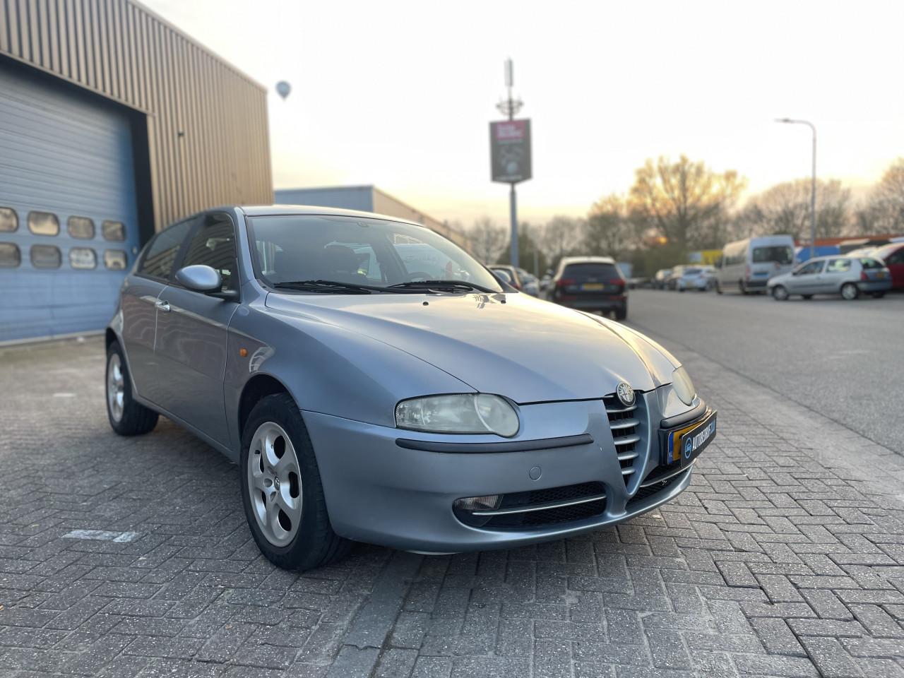 Alfa Romeo 147 1.6 T.Spark Ed. Sportiva//NAP/BOEKJES/APK/